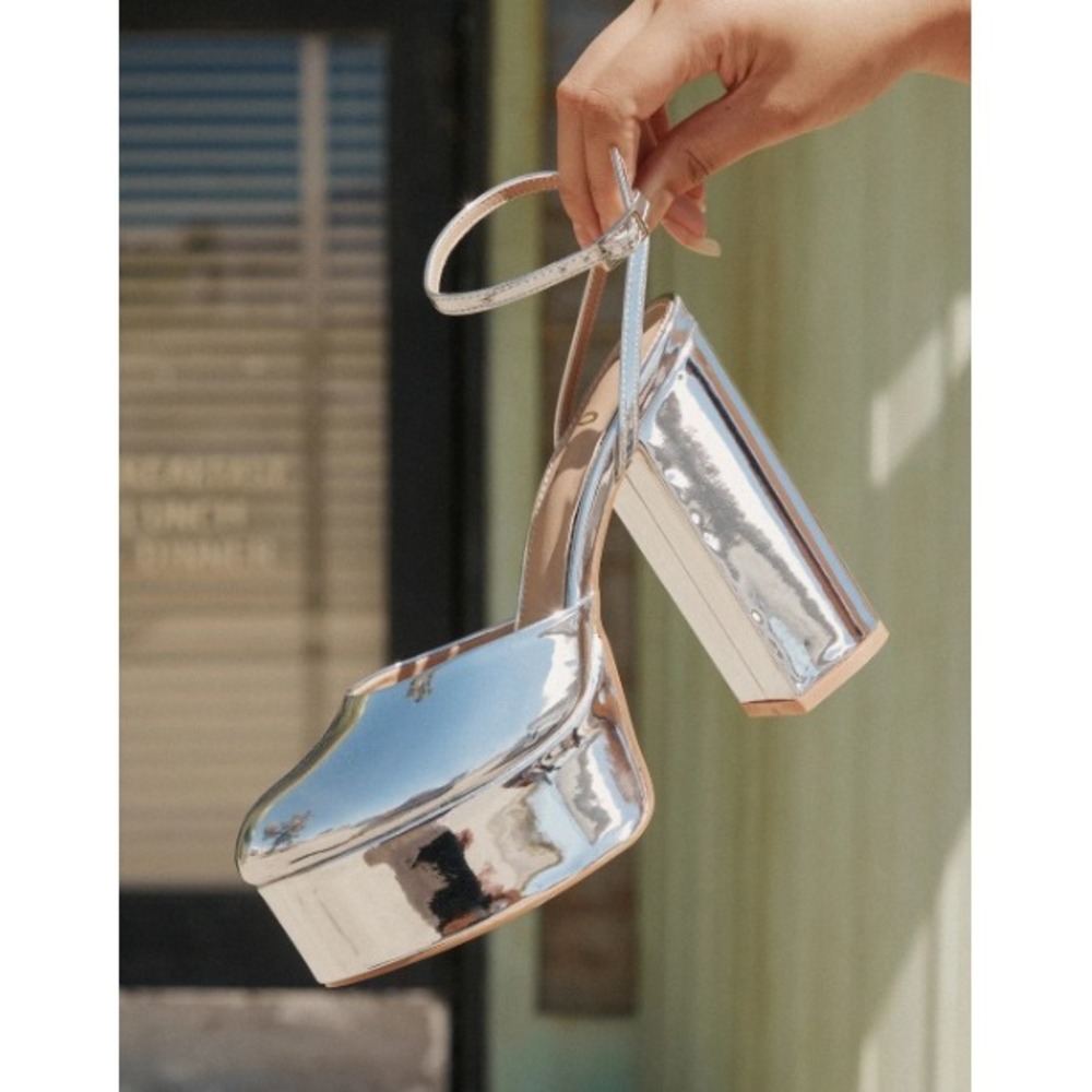 Lulus Platform Heels‎ Silver Metallic Ankle Strap Pumps Womens 8.5 Excellent - Picture 2 of 8
